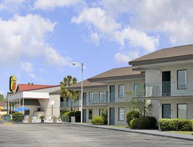 Hotel Super 8 By Wyndham Ga I-75 2*